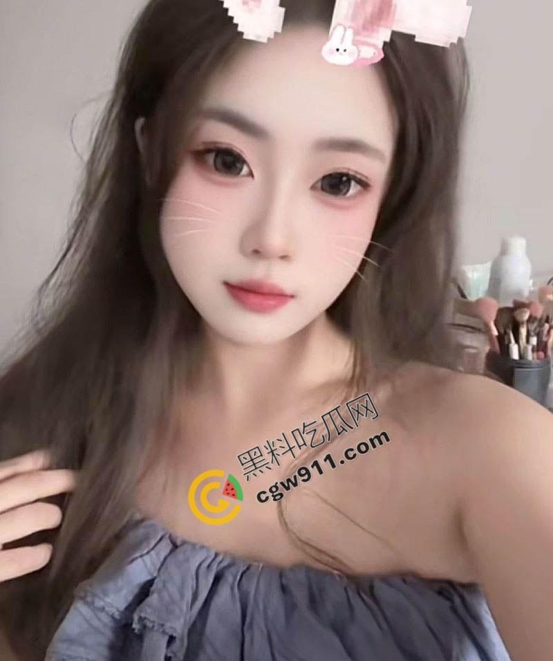 江苏上饶台球助教【张琳琳】真面目揭露：大奶翘臀镜前被金主掐脖后入爆操，高清露脸野性激情视频惊爆网络！  第2张