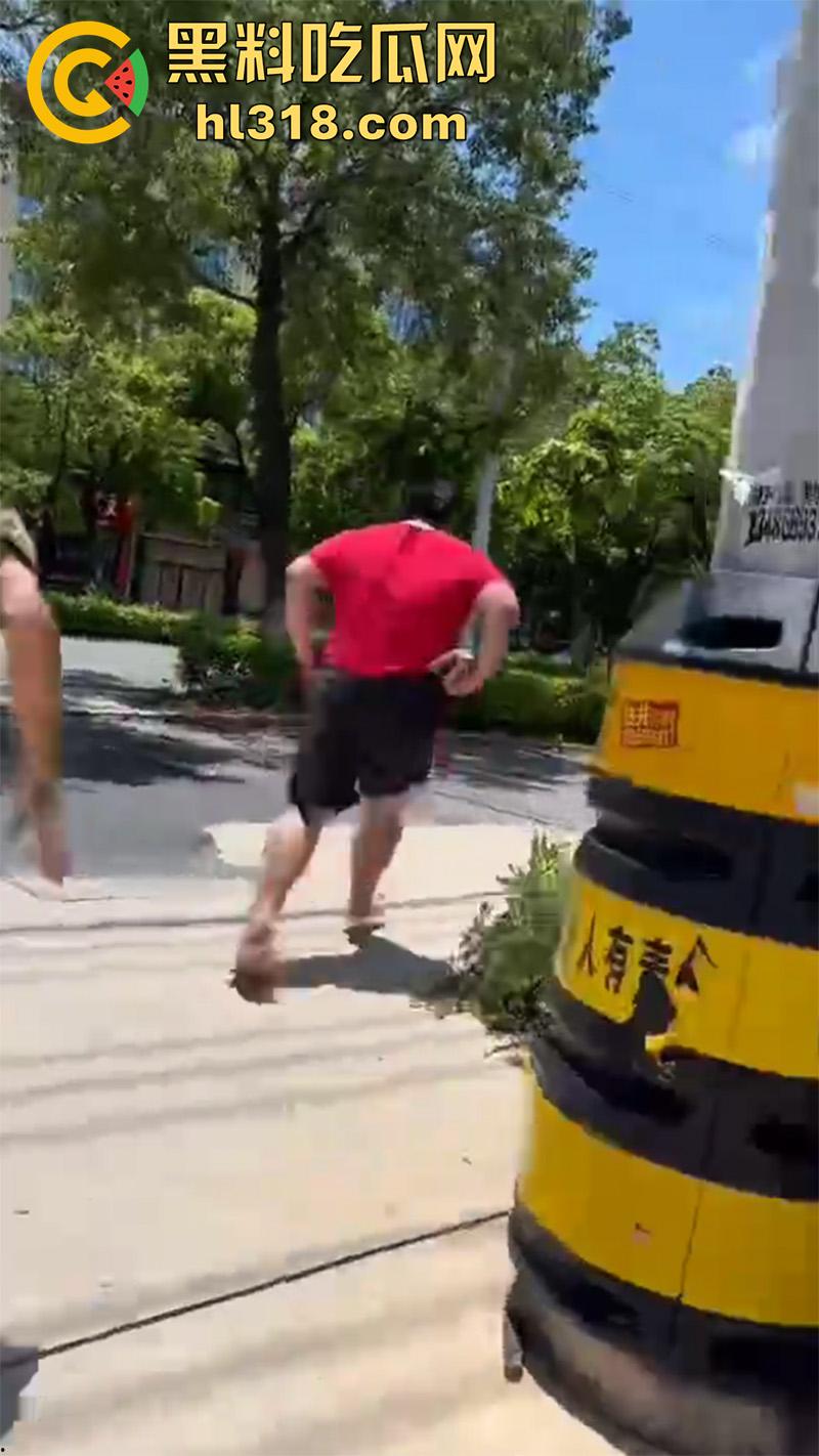 福建泉州变态男子，兽性大发竟试图强奸69岁老太，结果男子被当场抓获，老太差点迎来第二春！  第6张