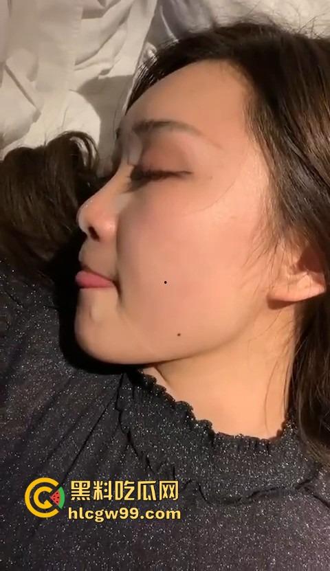 舔狗舔到头都绿了,13cm牛子舔狗包养小仙女,17cm炮友把她操到腿软,不如仨人一起上凑个30cm! 第12张 舔狗舔到头都绿了,13cm牛子舔狗包养小仙女,17cm炮友把她操到腿软,不如仨人一起上凑个30cm! 第12张