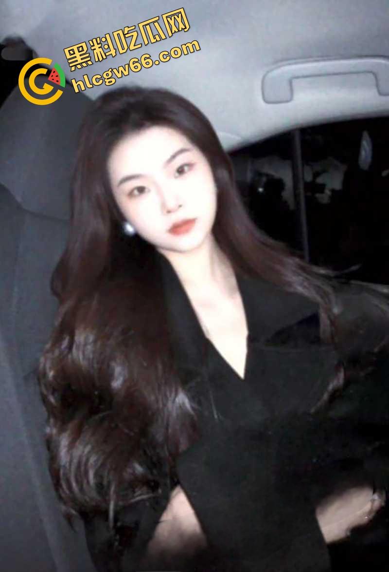 瓜友爆料网调188气质女神,生活照清冷艺术范,私下却拍骚穴菊花自拍,SM装求调教当母狗! 第7张 瓜友爆料网调188气质女神,生活照清冷艺术范,私下却拍骚穴菊花自拍,SM装求调教当母狗! 第7张