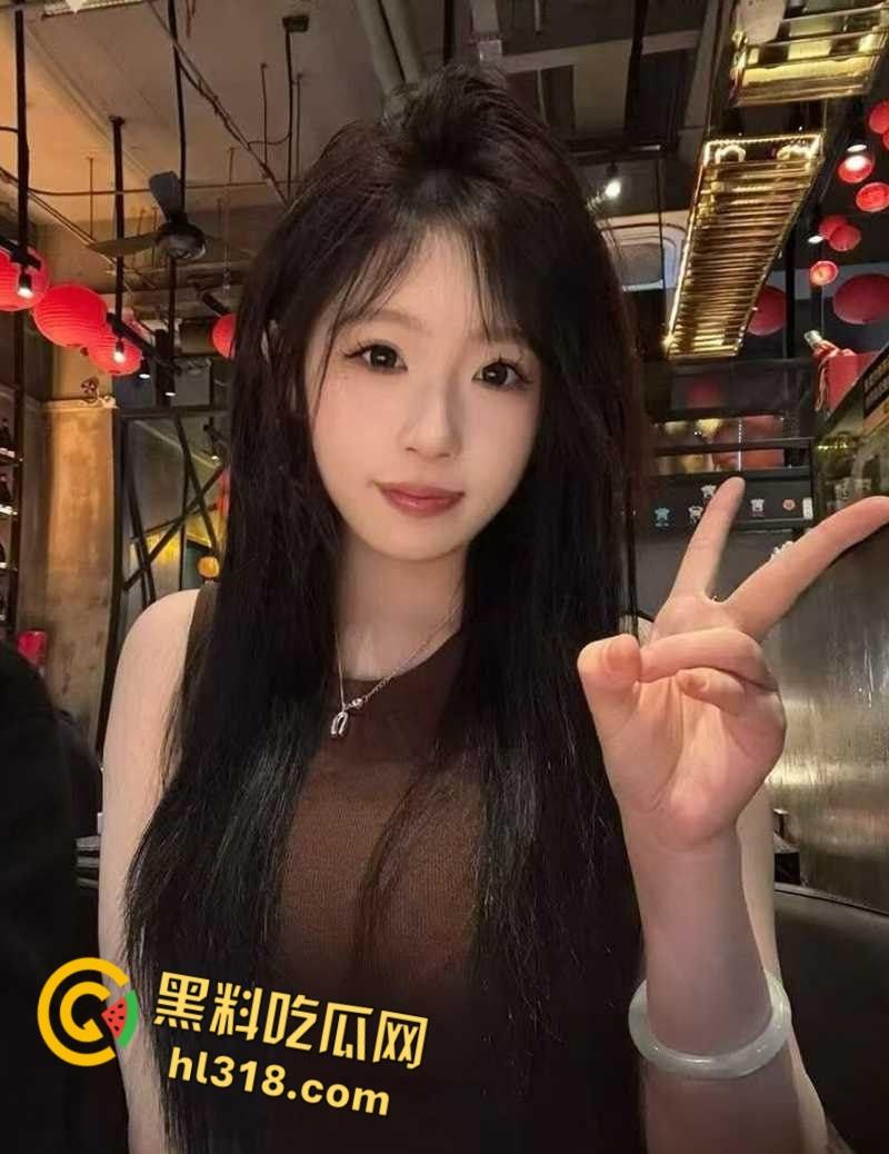哈尔滨精神小妹【王相淼】，裸贷跑路反骗贷款公司，按摩器跳蛋双重自慰，竟爽到高潮抽搐不止！  第4张