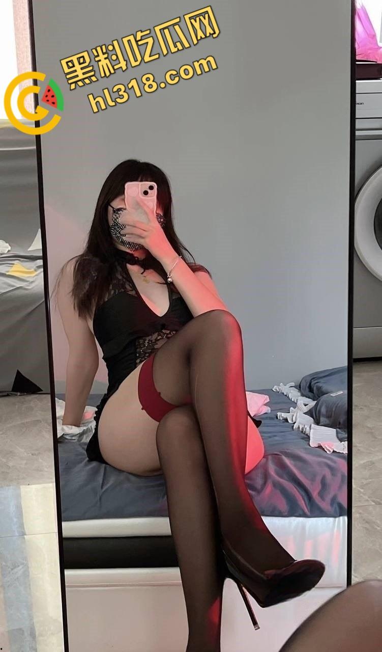 推特极品露出母狗【奶味泡芙】,白嫩身材各种户外私拍,电梯口全裸做爱,不料偶遇邻居魂都吓飞了 ! 第2张 推特极品露出母狗【奶味泡芙】,白嫩身材各种户外私拍,电梯口全裸做爱,不料偶遇邻居魂都吓飞了 ! 第2张