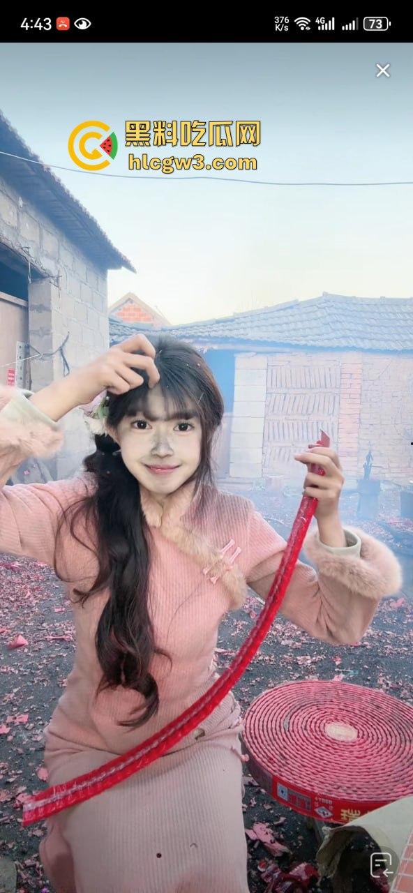 抖音主播『婉婉』炮厂认证主播边直播边放鞭炮,嘉年华狂刷鞭炮狂炸,大哥们这电子养蛊玩法真是太炸裂了! 第3张 抖音主播『婉婉』炮厂认证主播边直播边放鞭炮,嘉年华狂刷鞭炮狂炸,大哥们这电子养蛊玩法真是太炸裂了! 第3张