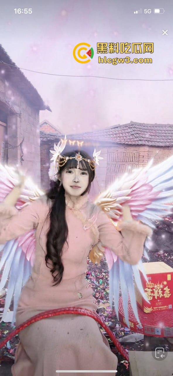 抖音主播『婉婉』炮厂认证主播边直播边放鞭炮,嘉年华狂刷鞭炮狂炸,大哥们这电子养蛊玩法真是太炸裂了! 第6张 抖音主播『婉婉』炮厂认证主播边直播边放鞭炮,嘉年华狂刷鞭炮狂炸,大哥们这电子养蛊玩法真是太炸裂了! 第6张