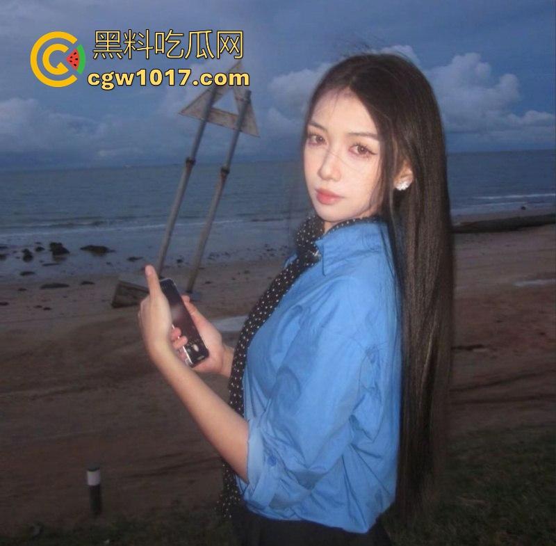 成都极品长腿御姐【卢怡宁】气质高冷却私下淫荡至极，被男友调教激情爆操，黑丝诱惑深喉舔屌，无套猛操内射中出！  第4张