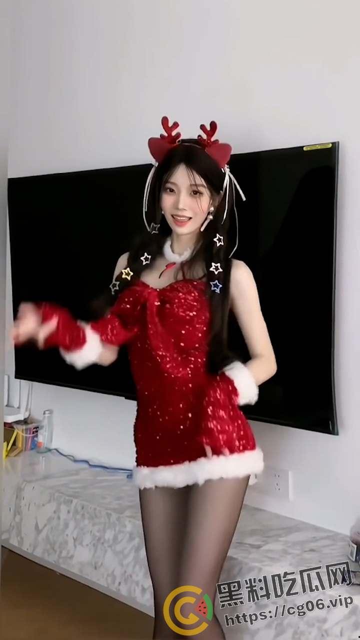 开盒抖音两百万粉丝博主【肚脐小师妹】抖音擦边当女神 维密圈摆烂恰烂钱 真的有钱人怎么会看上一只烂烧鸡呢 第5张 开盒抖音两百万粉丝博主【肚脐小师妹】抖音擦边当女神 维密圈摆烂恰烂钱 真的有钱人怎么会看上一只烂烧鸡呢 第5张