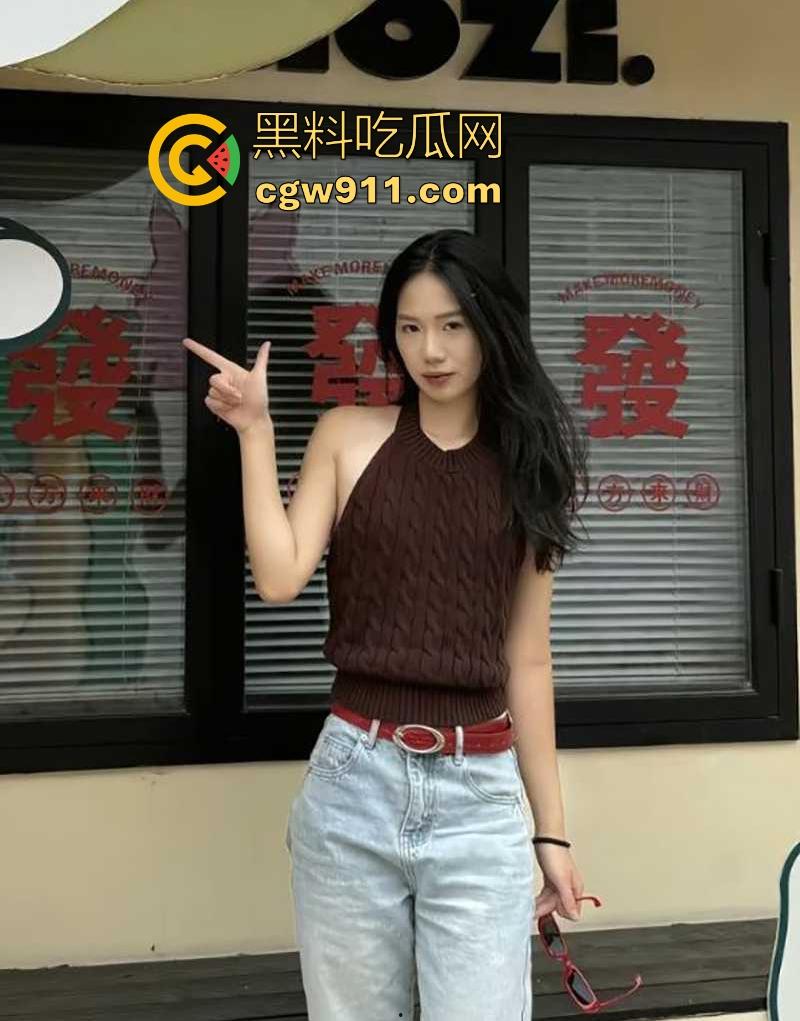 约炮上海电力大学社团美女主席，高颜值极品女大，约炮成瘾拍自慰淫片撩骚，被炮友操的淫水直流！  第4张
