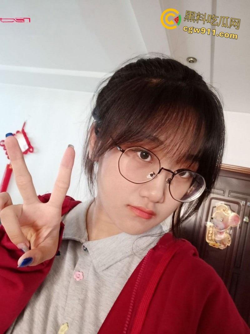 山东科技大学【朱玲慧】, 不雅视频被前男友曝光,清纯校花沦为索精母犬,狗链栓脖狂吞主人生殖器! 第1张 山东科技大学【朱玲慧】, 不雅视频被前男友曝光,清纯校花沦为索精母犬,狗链栓脖狂吞主人生殖器! 第1张